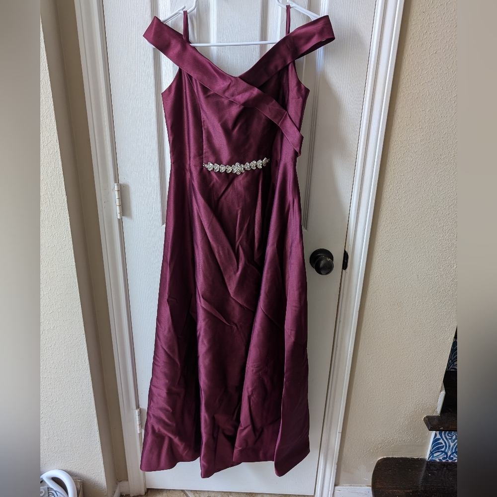Elegant Purple Evening Gown